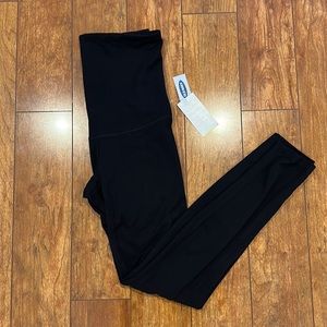 NWT Old Navy maternity black leggings
